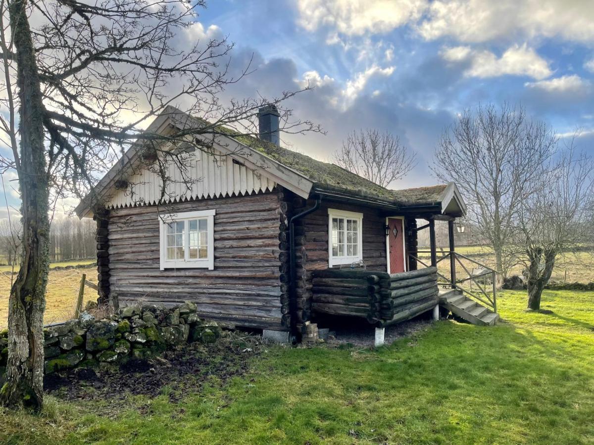 Backgardens Timmerstuga Falköping Eksteriør bilde